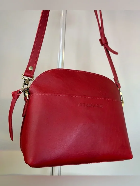 Portland Leather Eclipse Ruby Red Crossbody NWOT - Picture 14 of 16